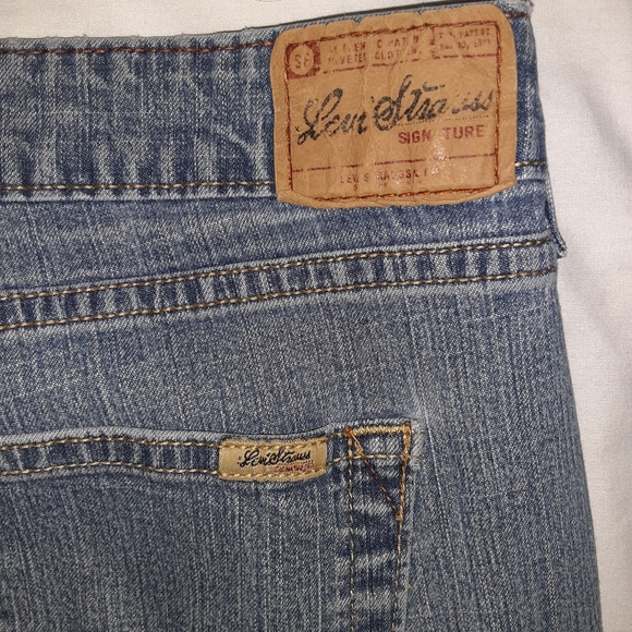 Levi Jeans - Picture 4 of 4